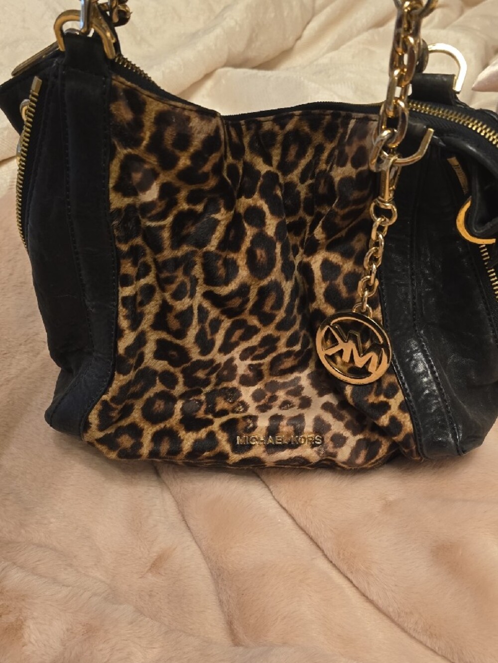 Michael Kors Leopard Print Shoulder Bag in Black and Brown - Picture 2 of 4
